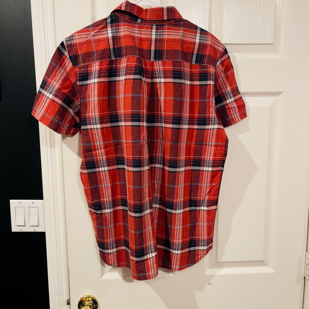 The North Face Red and White Casual Button Down Shirt - Picture 5 of 5
